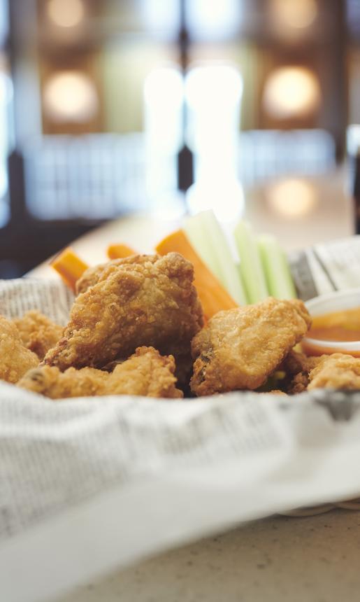 chicken wings with vegetables 